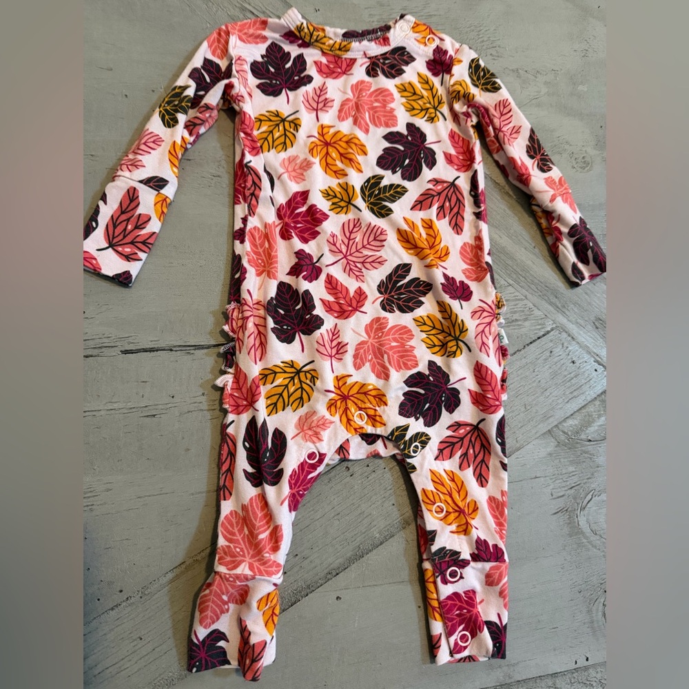 Posh Peanut Leaf-Print One Piece in Pink, orange Yellow and Plum EUC Size 0-3m